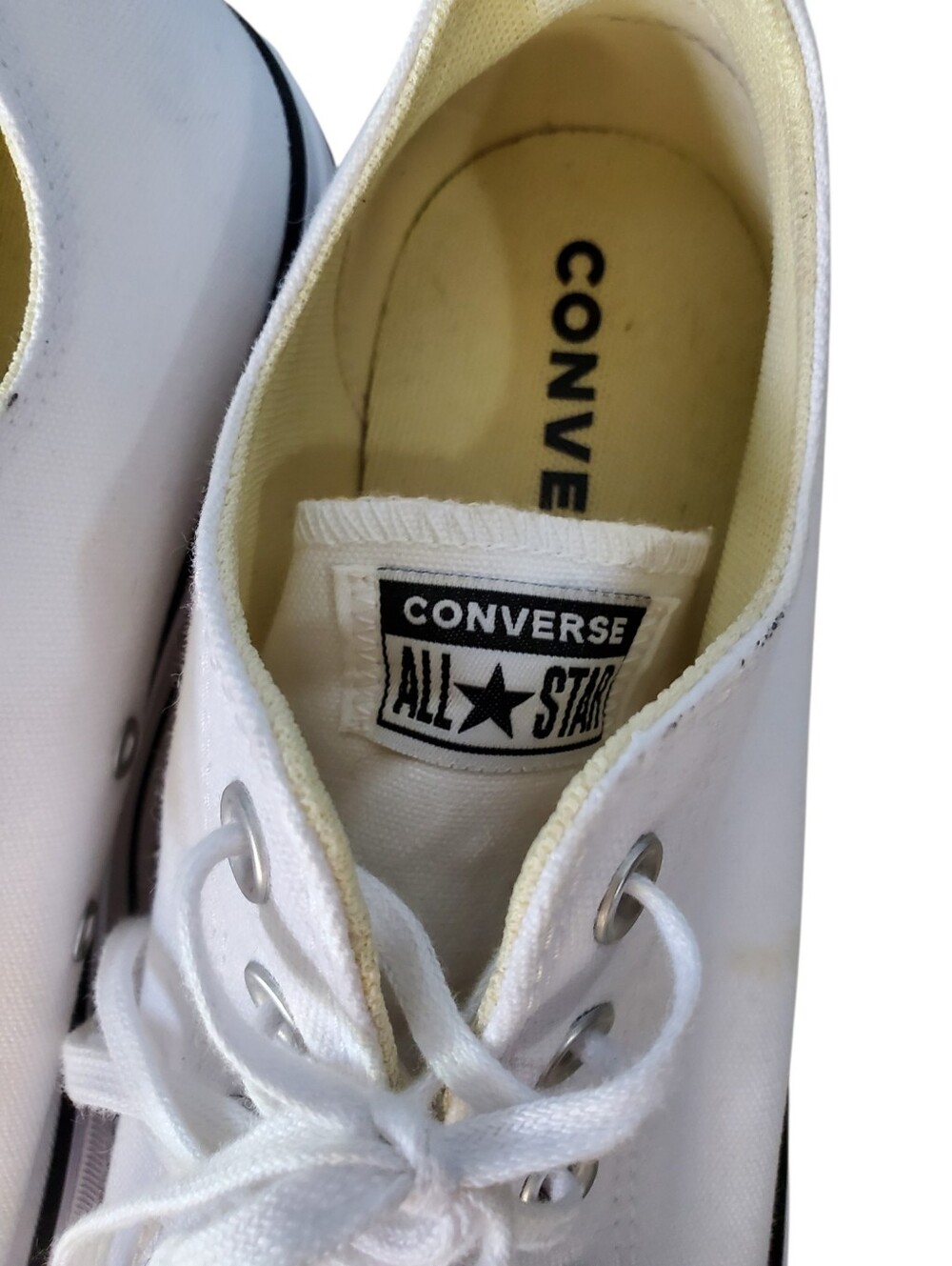 Converse All Star Chuck Taylor Low Top Sneakers - White Size 8.5 - Picture 2 of 6